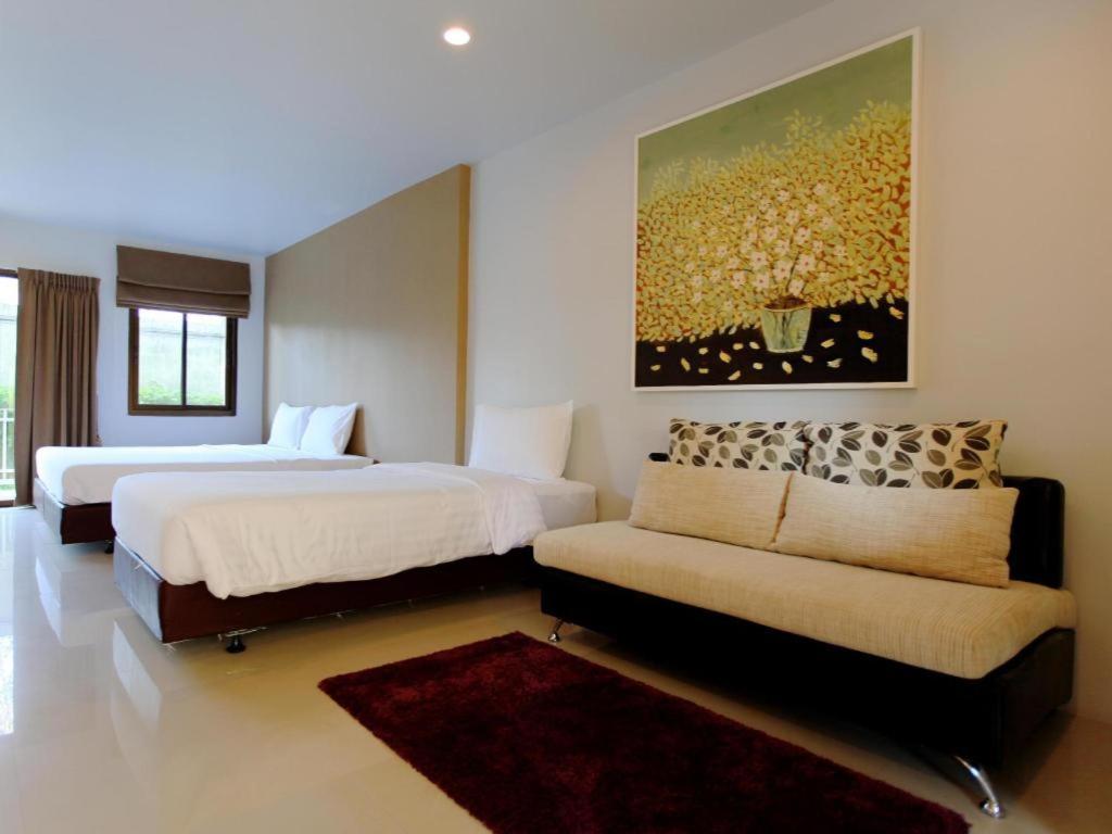 The One Residence Hotel Bangkok Exterior photo